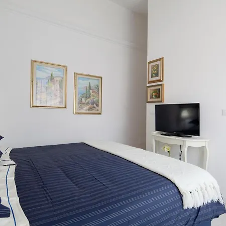 Eravamo مونتيروسّو ال ماري